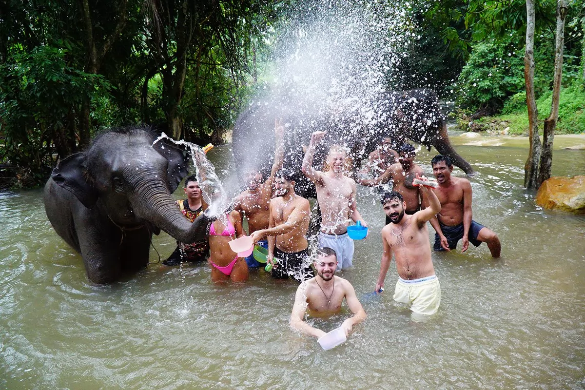 Feed and Shower Lovely Elaphant